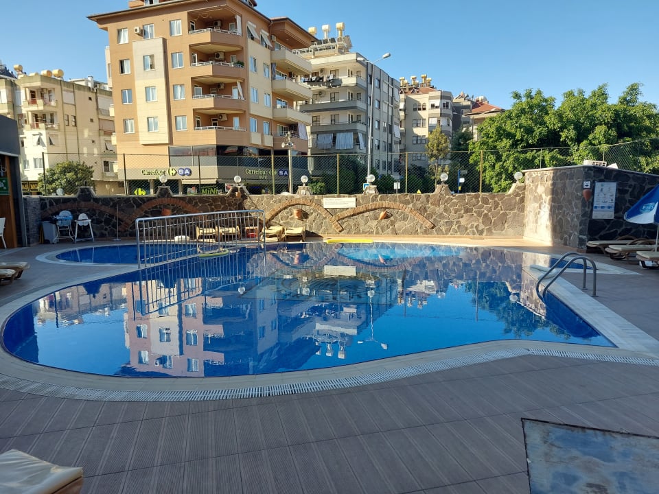 Pool Aparthotel Kleopatra Tower