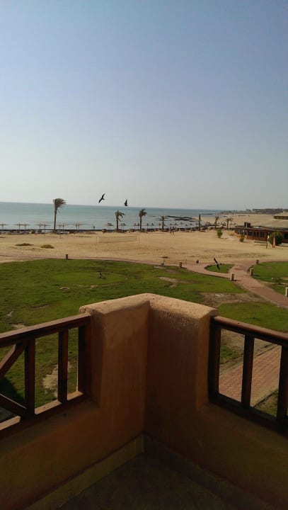 Meer Laguna Beach Marsa Resort