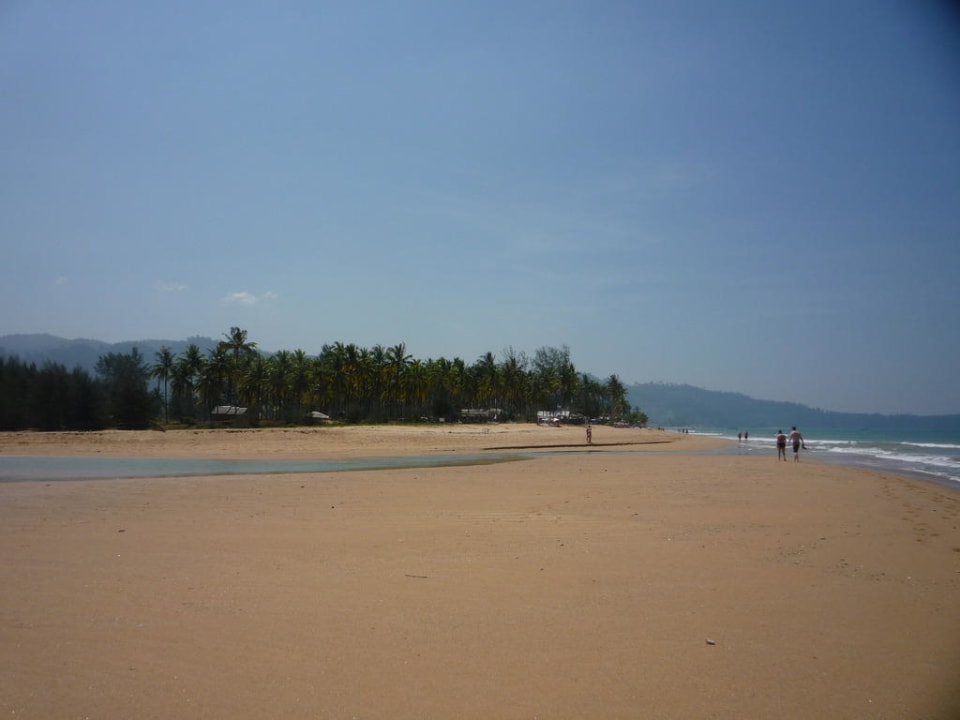 Strandspaziergang Khaolak Orchid Beach Resort