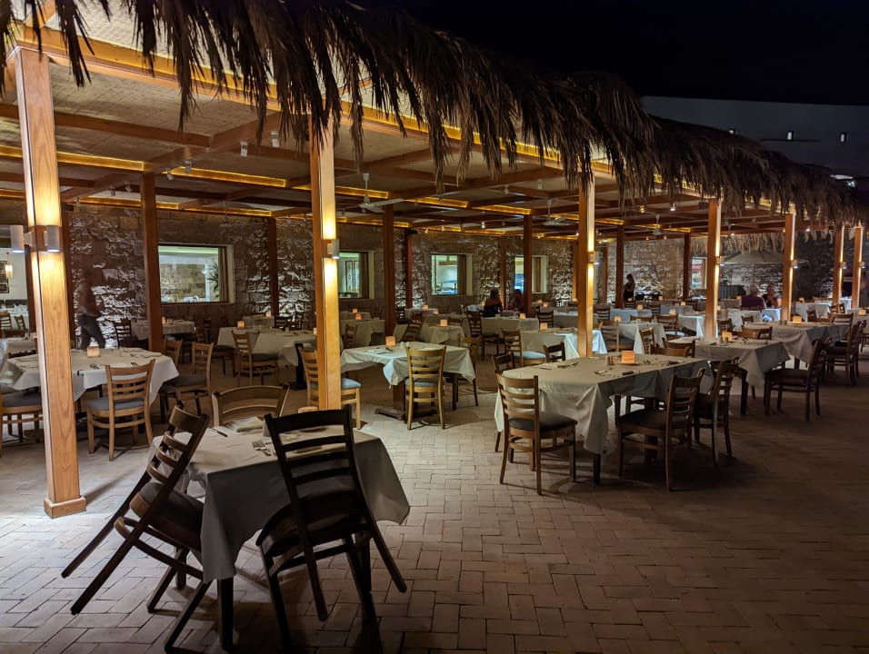 Gastro Fort Arabesque Resort, Spa & Villas