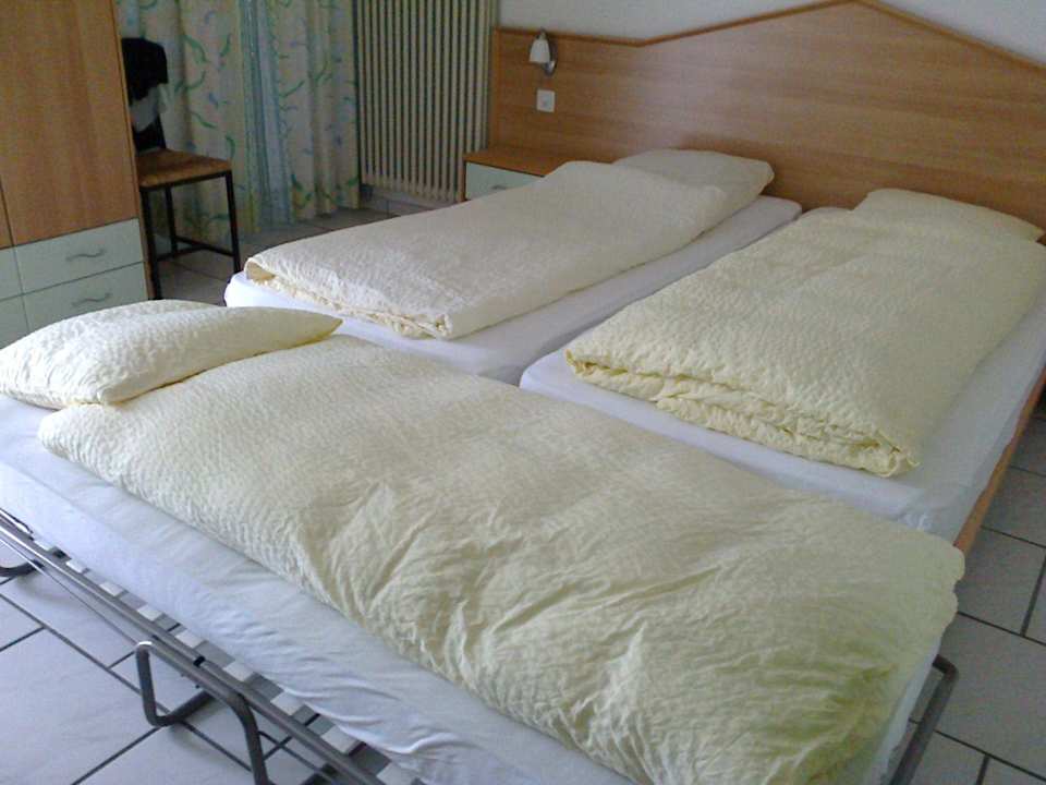 Doppelzimmer mit Zustellbett für Kind Hotel Albergo Mimosa