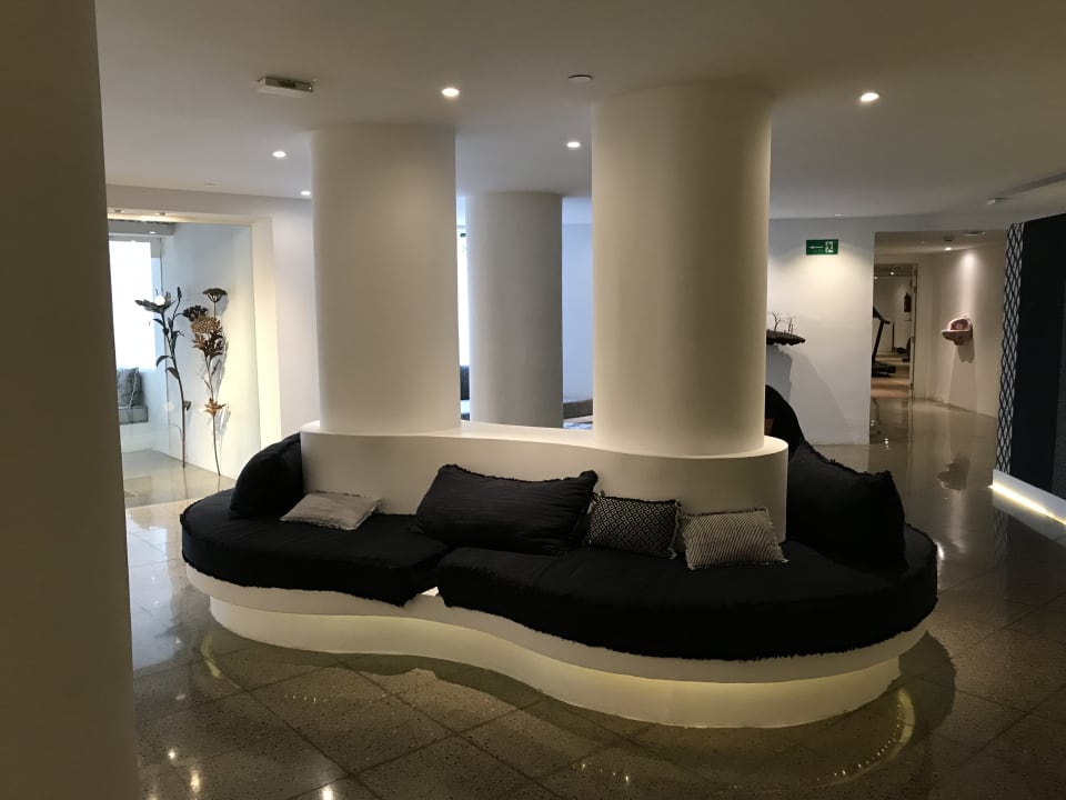 Lobby HM Balanguera Beach