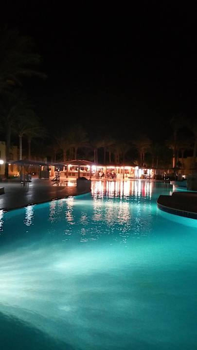 Pool Palm Beach Resort