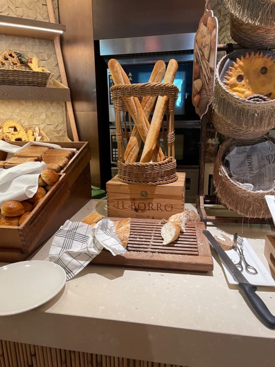 Gastro Saadiyat Rotana Resort &  Villas