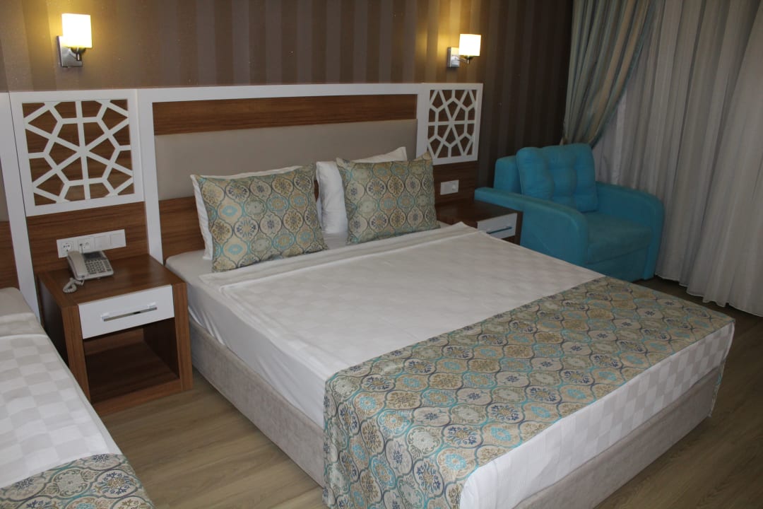 Zimmer Lonicera Resort & Spa Hotel