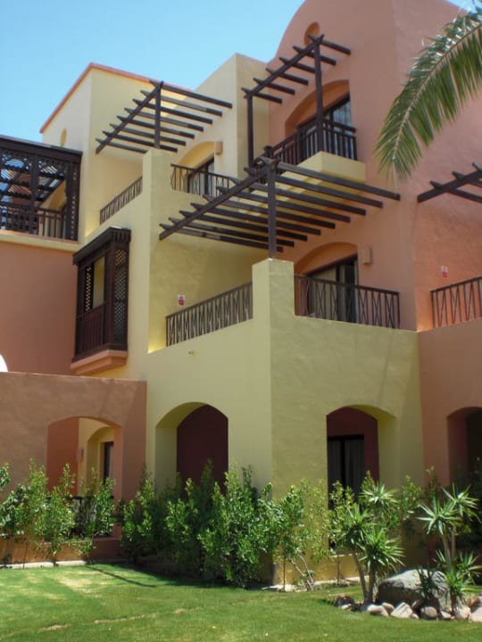 Außenansicht der Zimmer Jaz Makadi Saraya Resort