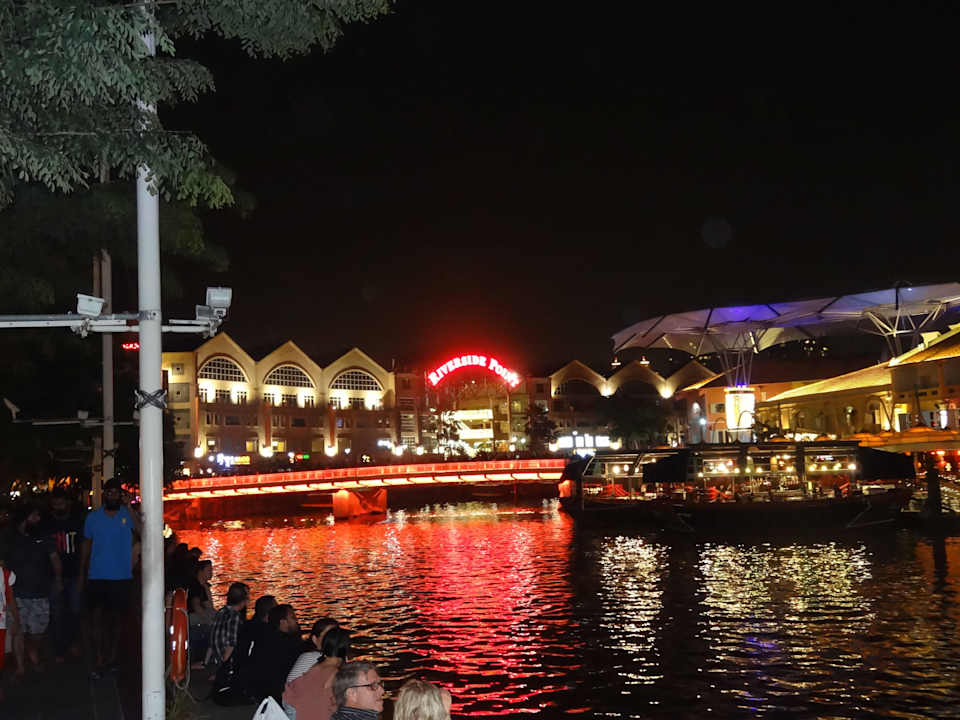 Riverside Point gegenüber vom Hotel Hotel Novotel Clarke Quay