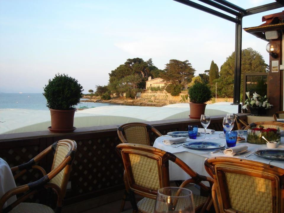 Restaurant Keller (vor dem Hotel LeGalion) Hotel Le Galion