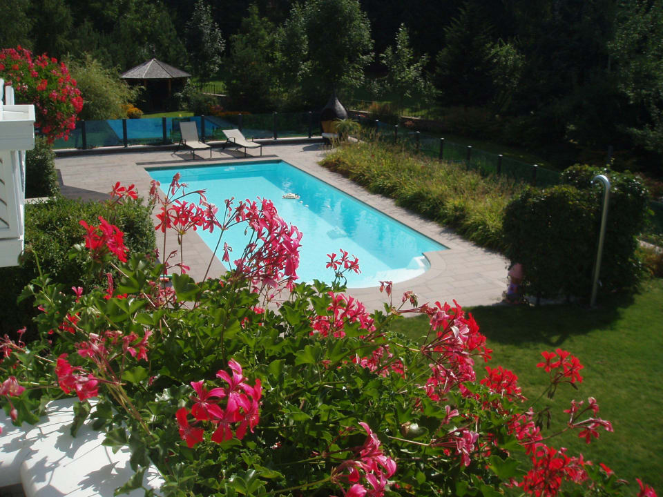 Poolbereich Residence Villa Anina