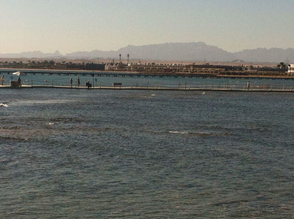 Steg vom Nachbarhotel Palace Beach Albatros Resort