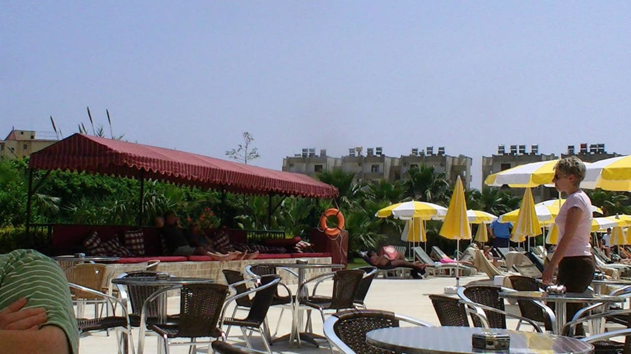 Ruhezone Pool Hotel Royal Garden Beach