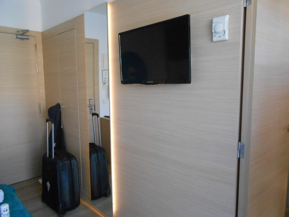 Kleines aber modernes Zimmer JS Palma Stay