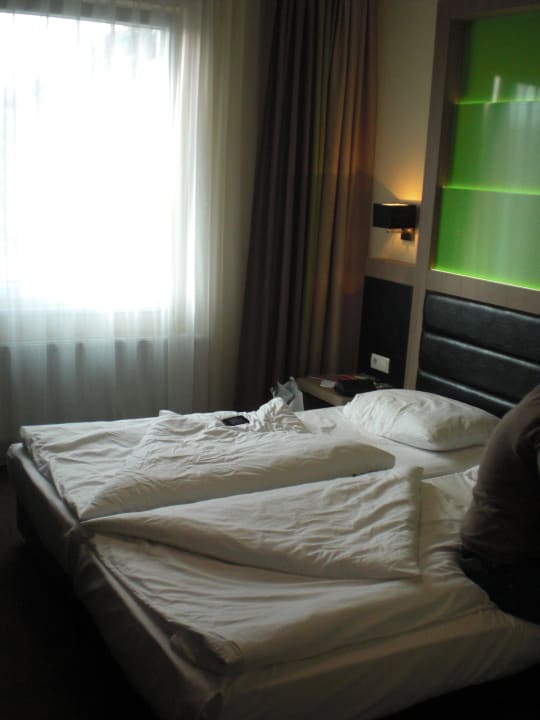Sieht aus wie das Bett  Holiday Inn - the niu, Fusion Hamburg St. Georg