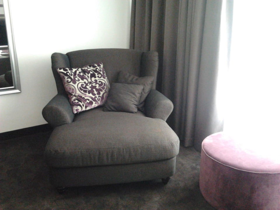 Der superbequeme Ohrensessel Goodman's Living Apartments