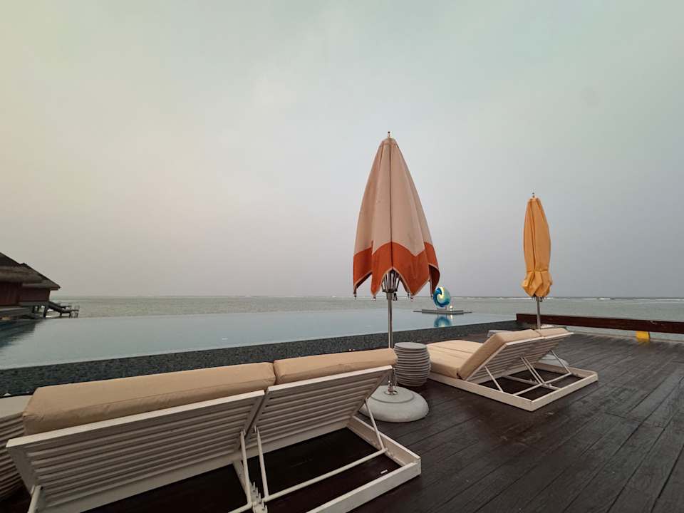 Pool Pullman Maldives Maamutaa - All-Inclusive Resort - 50% off Domestic Transfers