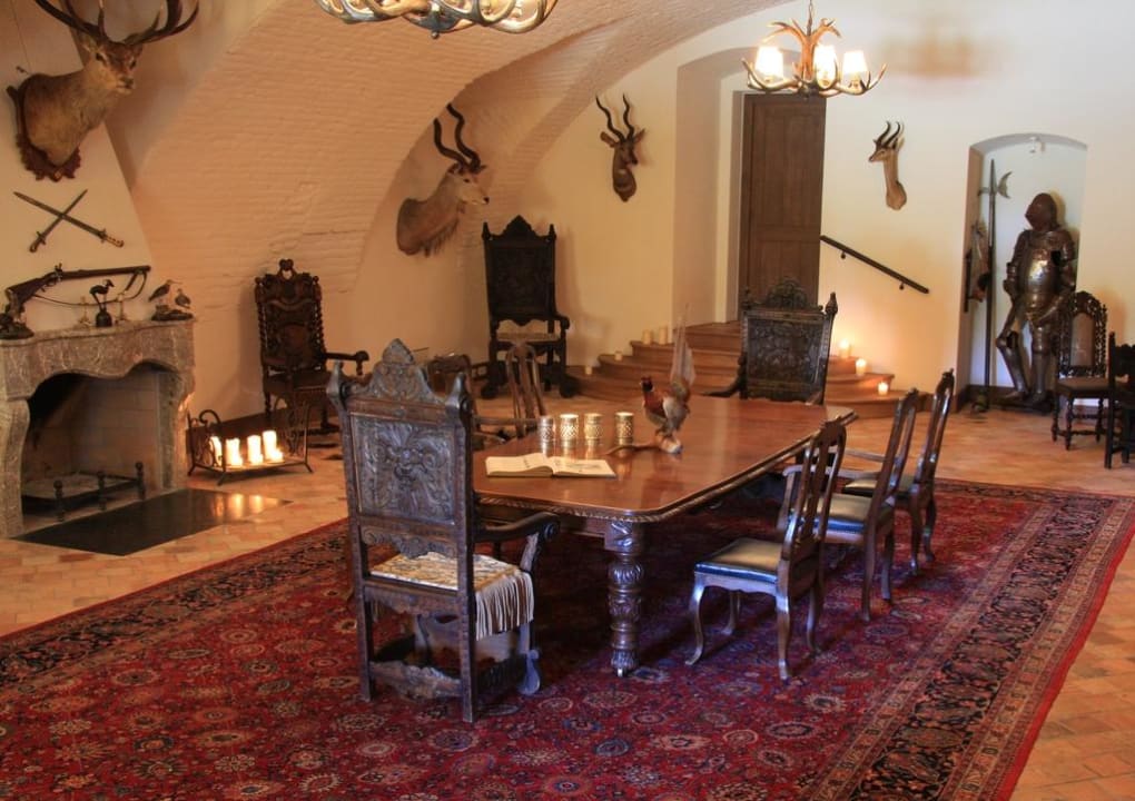 Hunting room Hotel Chateau Bela