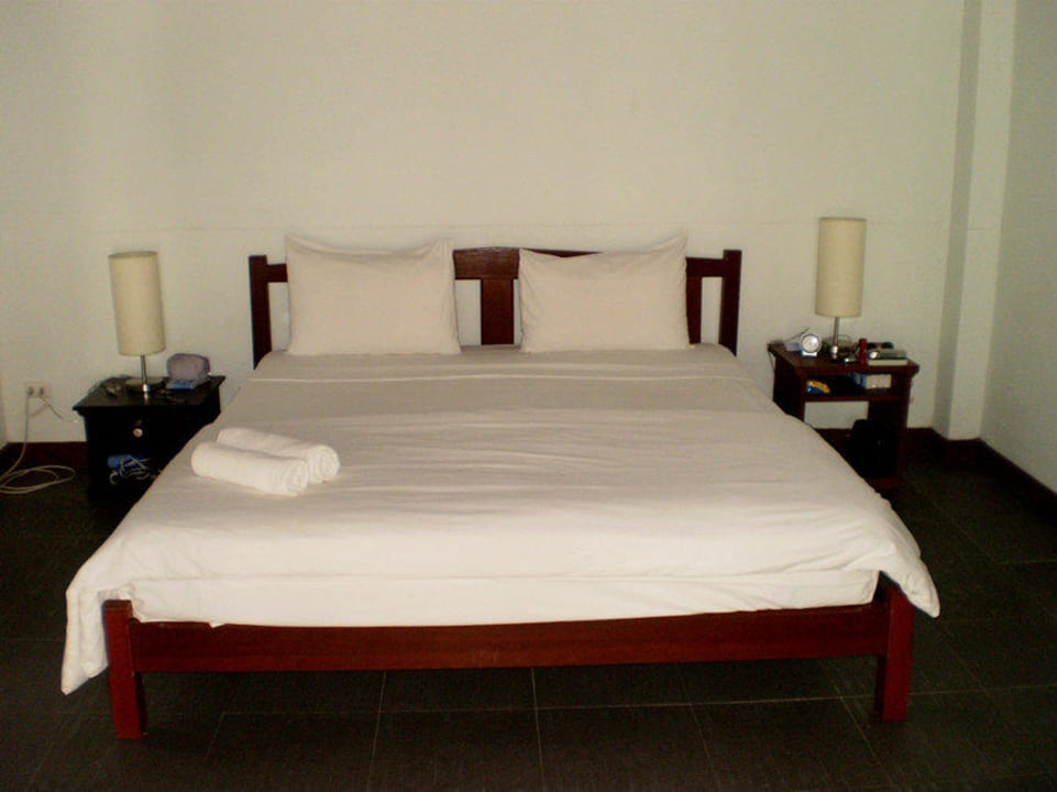 Das Superiorzimmer sieht im Internet besser aus  Hotel The Florist