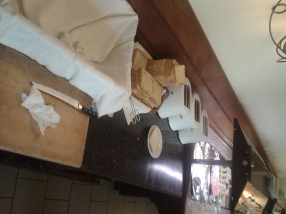 Buffet Toastbrot Hotel Three Crowns Prag