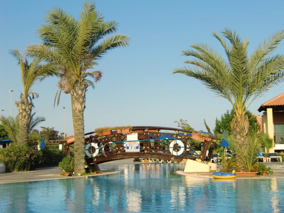 Poolanlage ROBINSON CYPRUS