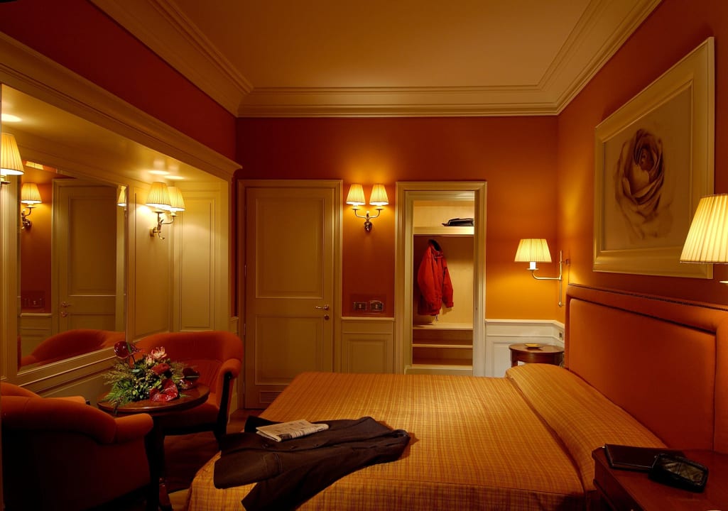 Camera Rossa Hotel Corona d' Oro