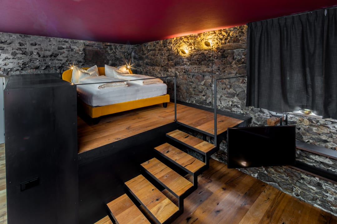 Zimmer Flurin Suites