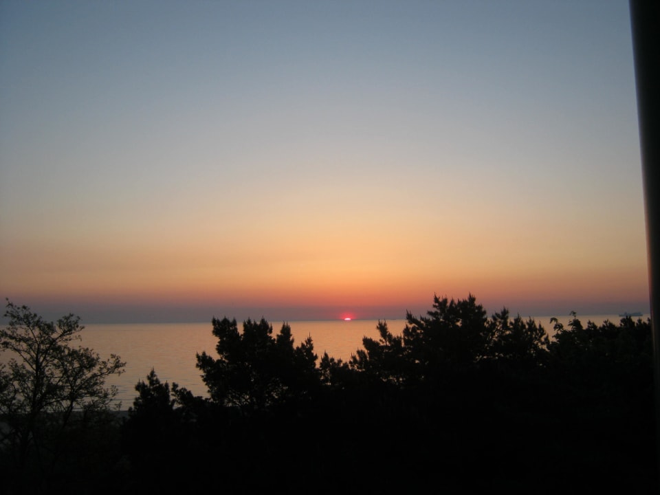 Sonnenaufgang - aus dem Bett beobachtet Strandhotel Ahlbeck