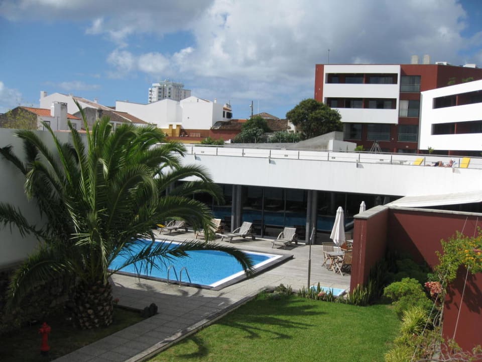Poolblick Antillia Hotel Apartments
