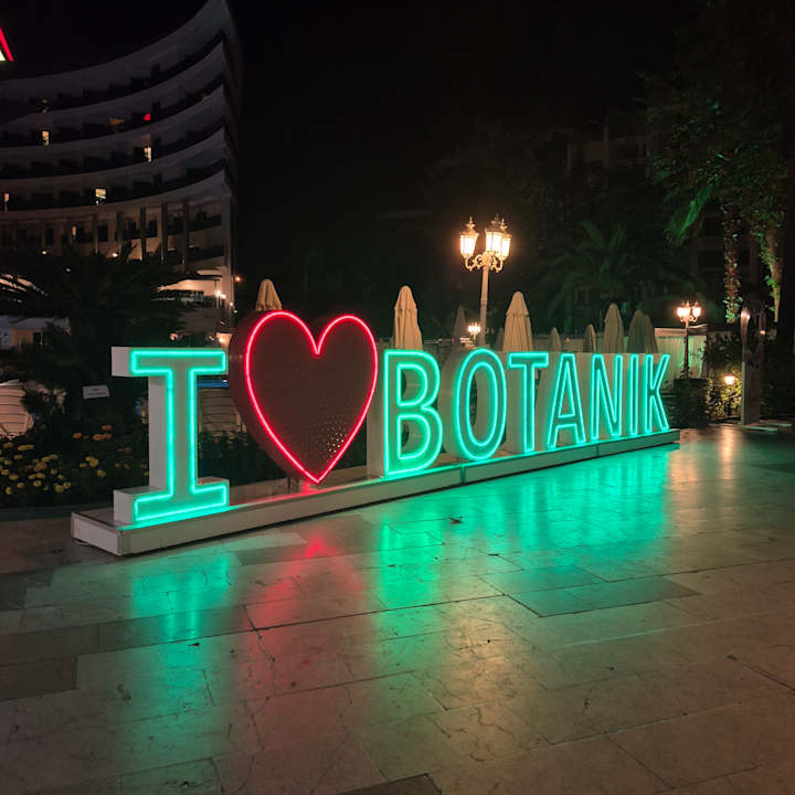 Außenansicht Botanik Hotel & Resort