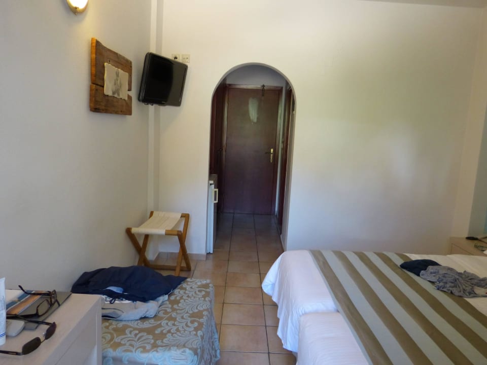 Zimmer 13 vom Balkon aus Alianthos Garden Hotel