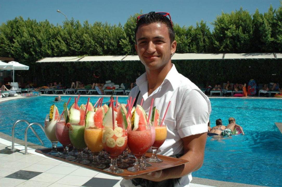 Das tägliche "Gift" Obstcocktail - lecker Hane Family Resort