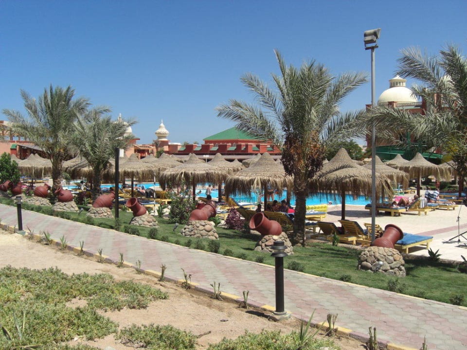 Blick zum Pool Pickalbatros Aqua Park Resort - Hurghada