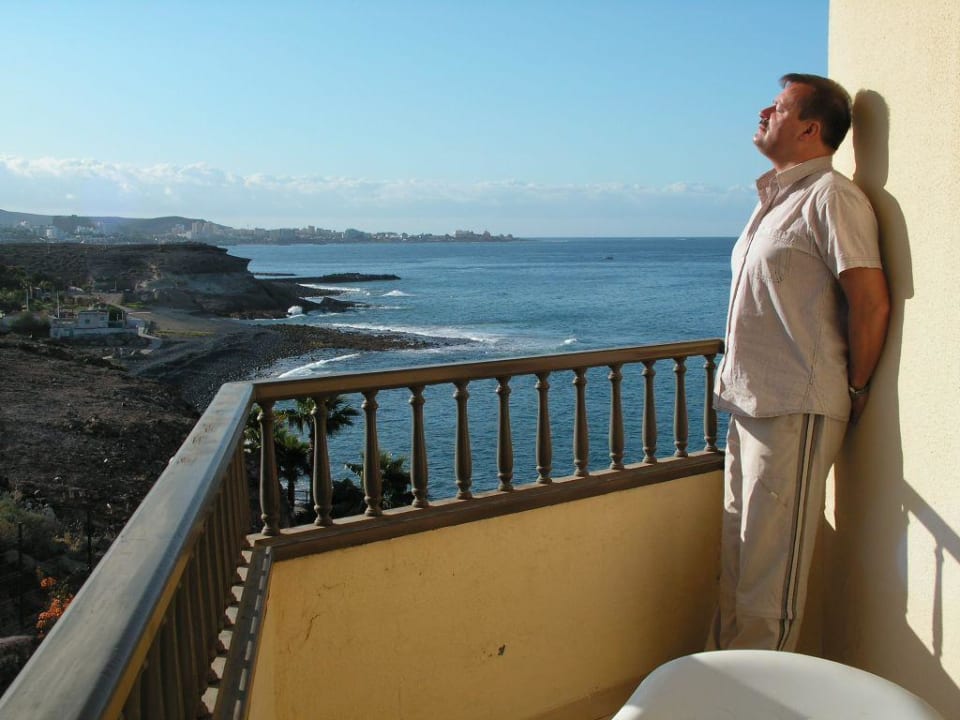 Widok z balkonu hotelu HOVIMA Jardin Caleta