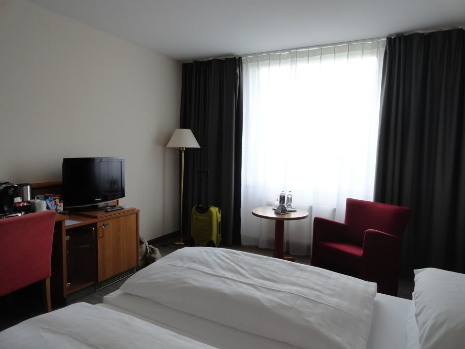 Zimmer Holiday Inn - the niu, Blade Solingen