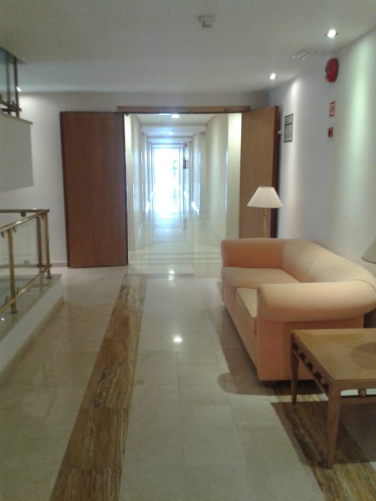 Flur allsun Hotel Borneo - Adults only