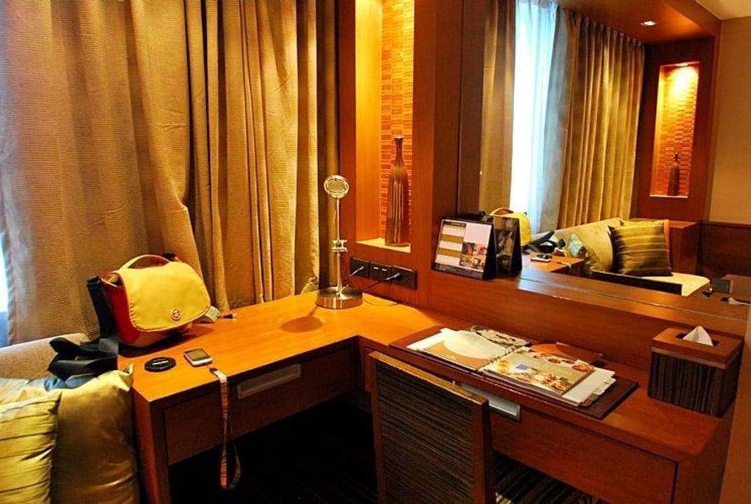 Deluxe The Sukosol Hotel