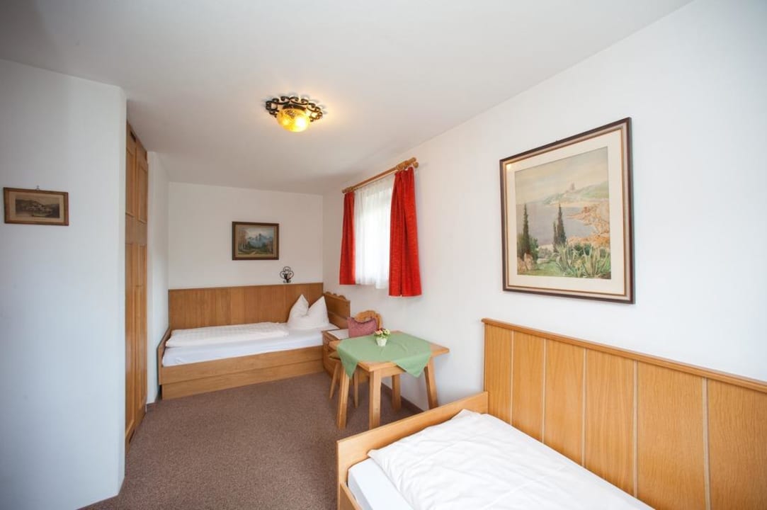 Schlafzimmer in Ferienwohnungen Padua und Ketteman Gästehaus Zibert