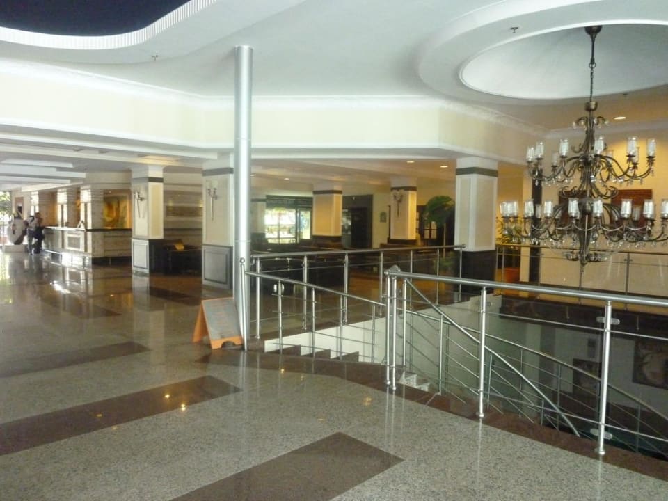 Lobby Insula Resort & Spa