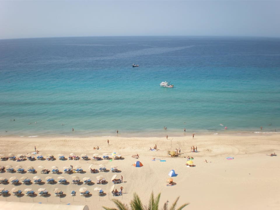 Blick von der Poolterrasse auf den Strand Hotel Riu Palace Jandia