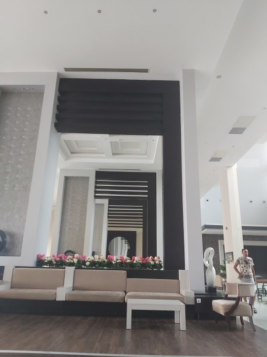 Lobby Aria Claros Beach & Spa Resort