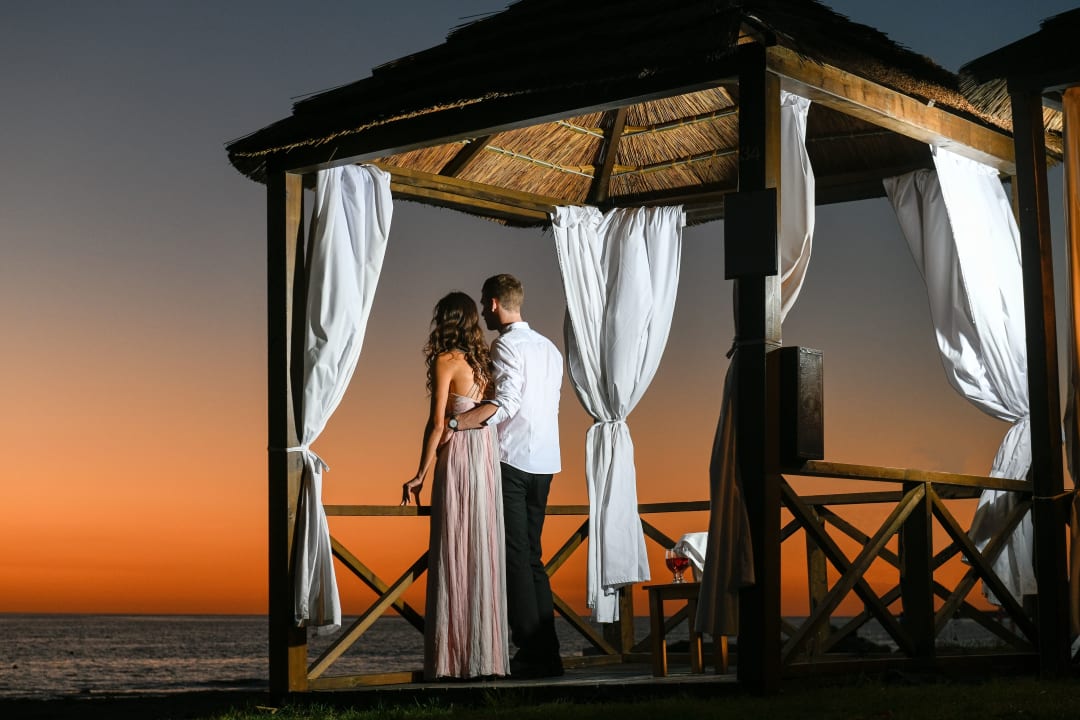 Strand Constantinou Bros Athena Royal Beach Hotel