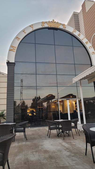 Außenansicht Mary Hotel Side