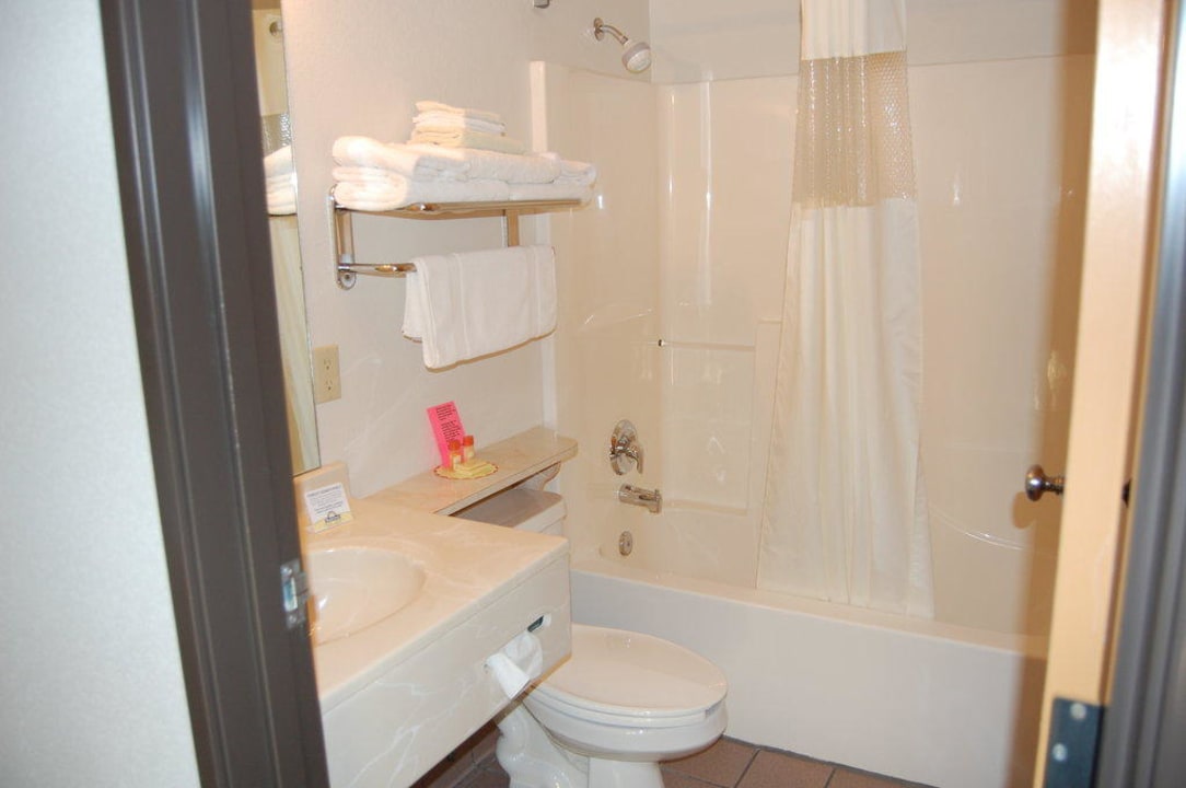 Badezimmer Days Inn & Suites by Wyndham Page Lake Powell