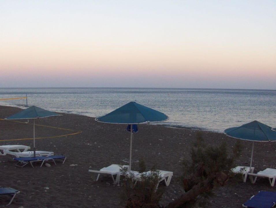 Spiaggia all'imbrunire Blue Sky Apartments