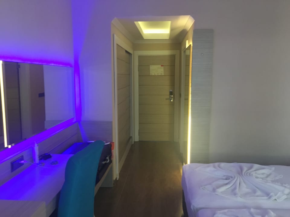 Zimmer Kaila Beach Hotel