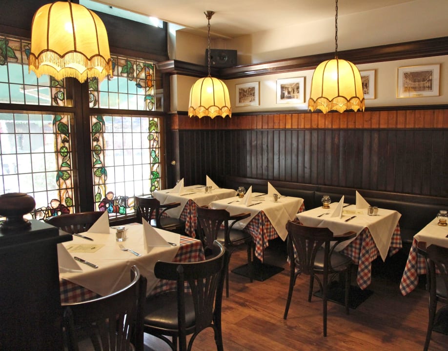 Geniessen Sie in der Knese Berlin Plaza Hotel