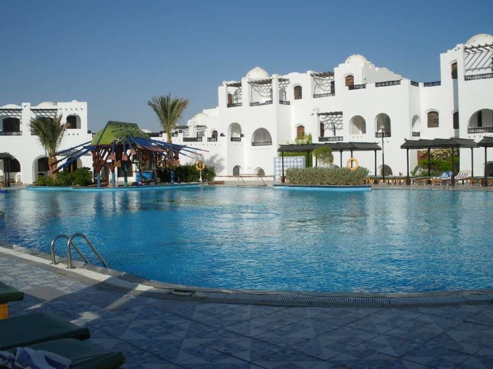 Blick auf den grossen Pool Arabella Azur Resort