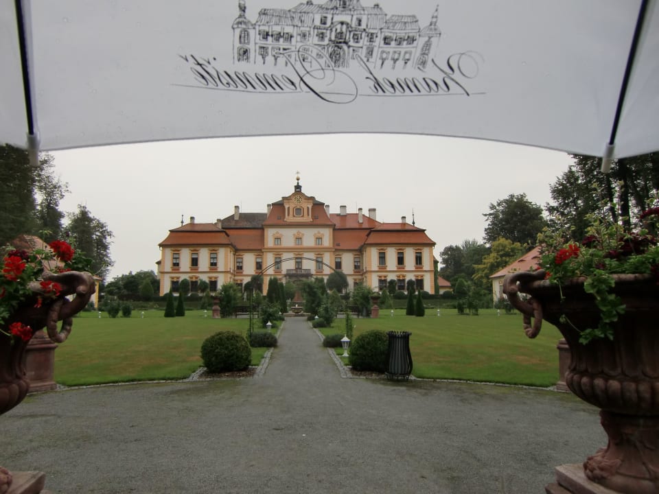 Schloss Hotel Schloss Jemniste