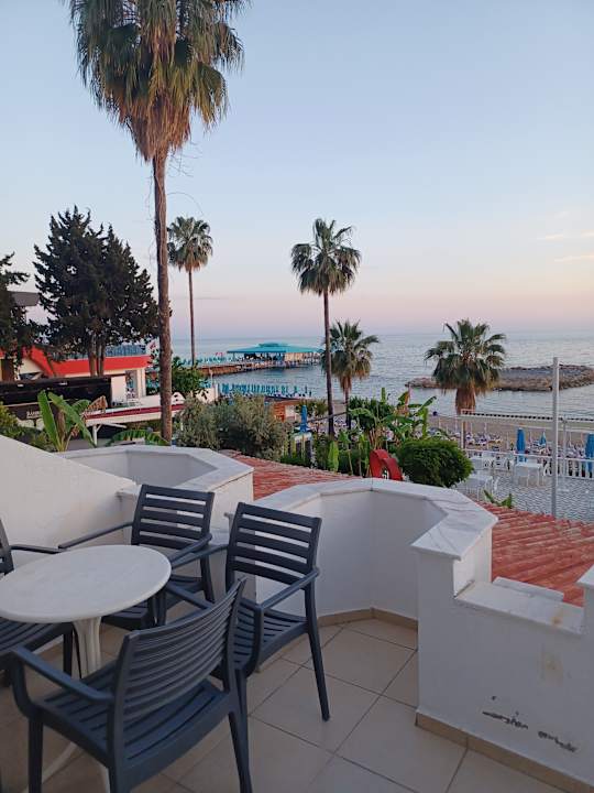 Außenansicht Ramira Beach Hotel