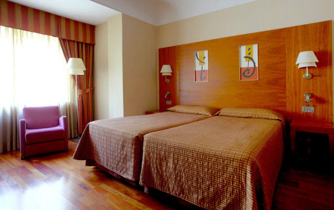 Standard Room NH Collection Madrid Colón
