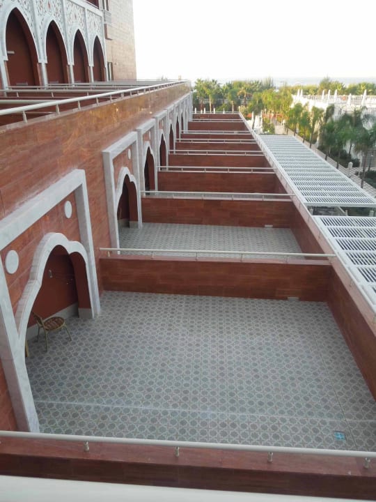 Großer Balkon, wozu? Royal Taj Mahal Hotel